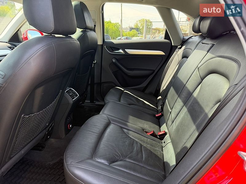 Внедорожник / Кроссовер Audi Q3 2016 в Львове