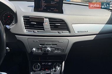 Внедорожник / Кроссовер Audi Q3 2011 в Киеве