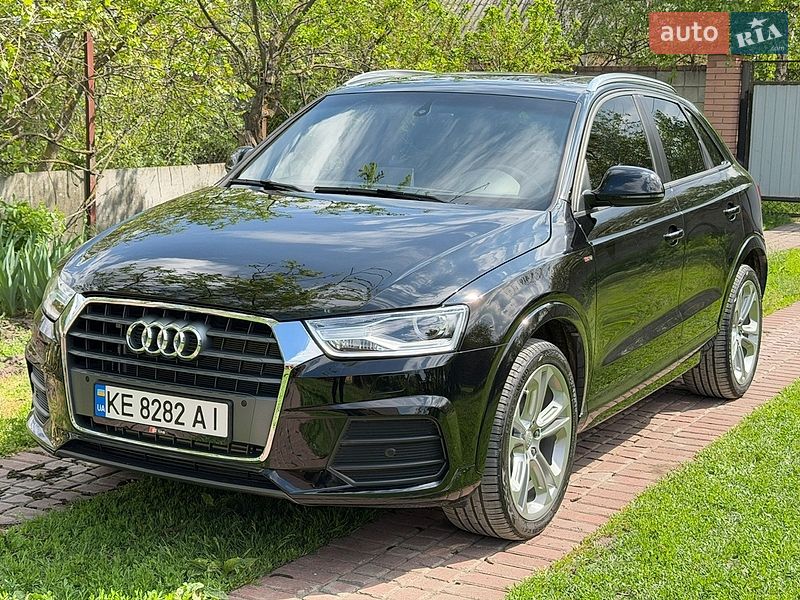 Внедорожник / Кроссовер Audi Q3 2017 в Каменском