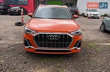 Позашляховик / Кросовер Audi Q3 2022 в Києві