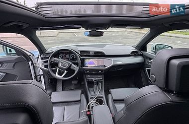 Внедорожник / Кроссовер Audi Q3 2023 в Киеве