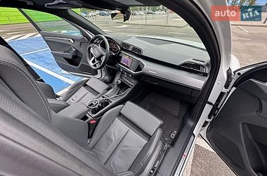 Внедорожник / Кроссовер Audi Q3 2023 в Киеве