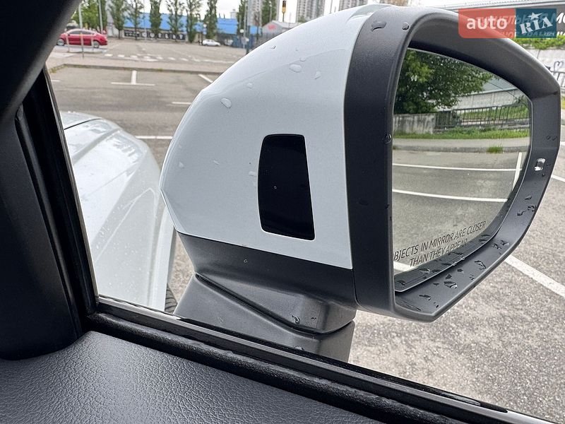 Внедорожник / Кроссовер Audi Q3 2023 в Киеве