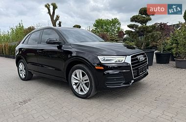 Внедорожник / Кроссовер Audi Q3 2017 в Луцке