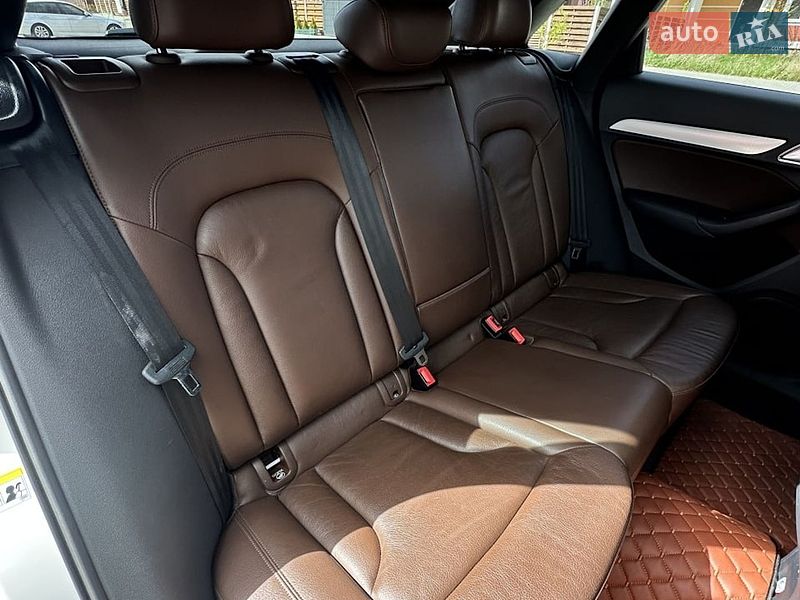 Позашляховик / Кросовер Audi Q3 2016 в Білогородці