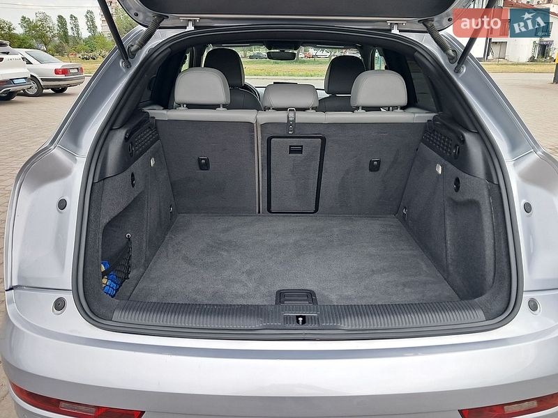 Позашляховик / Кросовер Audi Q3 2015 в Дніпрі фото 9 Позашляховик / Кросовер Audi Q3 2015 в Дніпрі