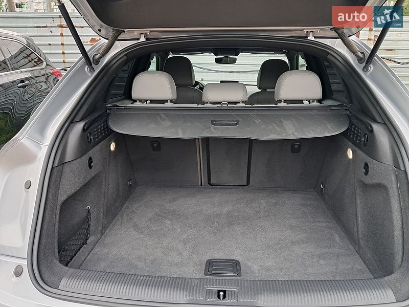 Позашляховик / Кросовер Audi Q3 2015 в Дніпрі фото 10 Позашляховик / Кросовер Audi Q3 2015 в Дніпрі