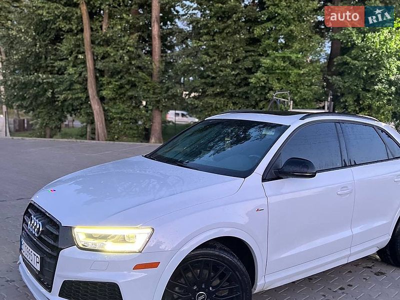 Позашляховик / Кросовер Audi Q3 2017 в Львові