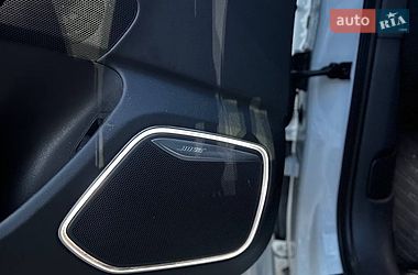 Позашляховик / Кросовер Audi Q3 2017 в Львові