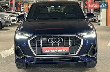 Позашляховик / Кросовер Audi Q3 2024 в Києві