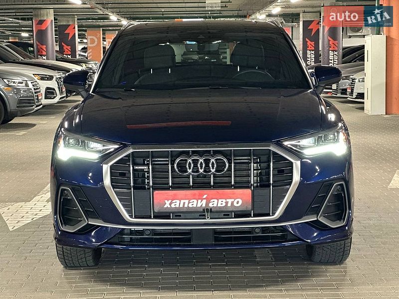 Позашляховик / Кросовер Audi Q3 2024 в Києві
