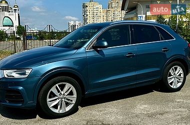 Позашляховик / Кросовер Audi Q3 2015 в Києві