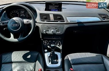 Позашляховик / Кросовер Audi Q3 2015 в Києві