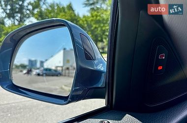 Позашляховик / Кросовер Audi Q3 2015 в Києві