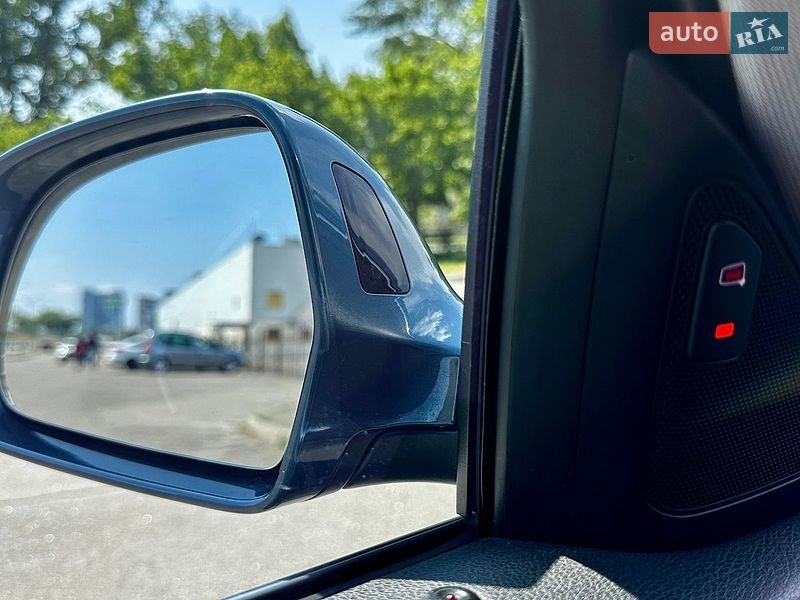 Позашляховик / Кросовер Audi Q3 2015 в Києві