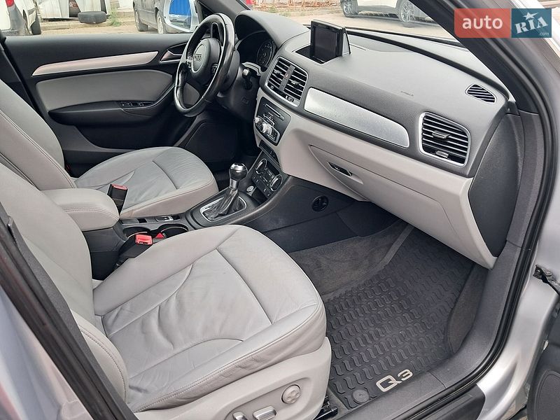 Позашляховик / Кросовер Audi Q3 2015 в Дніпрі фото 16 Позашляховик / Кросовер Audi Q3 2015 в Дніпрі