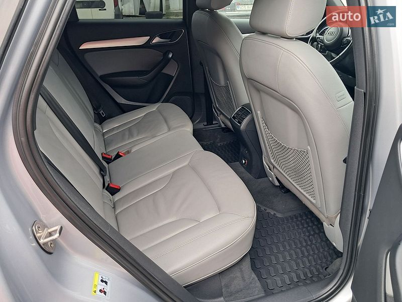 Позашляховик / Кросовер Audi Q3 2015 в Дніпрі фото 15 Позашляховик / Кросовер Audi Q3 2015 в Дніпрі