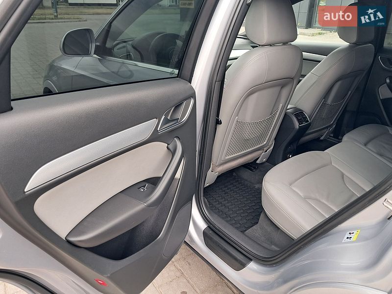 Позашляховик / Кросовер Audi Q3 2015 в Дніпрі фото 13 Позашляховик / Кросовер Audi Q3 2015 в Дніпрі