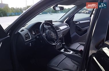Позашляховик / Кросовер Audi Q3 2016 в Чернівцях