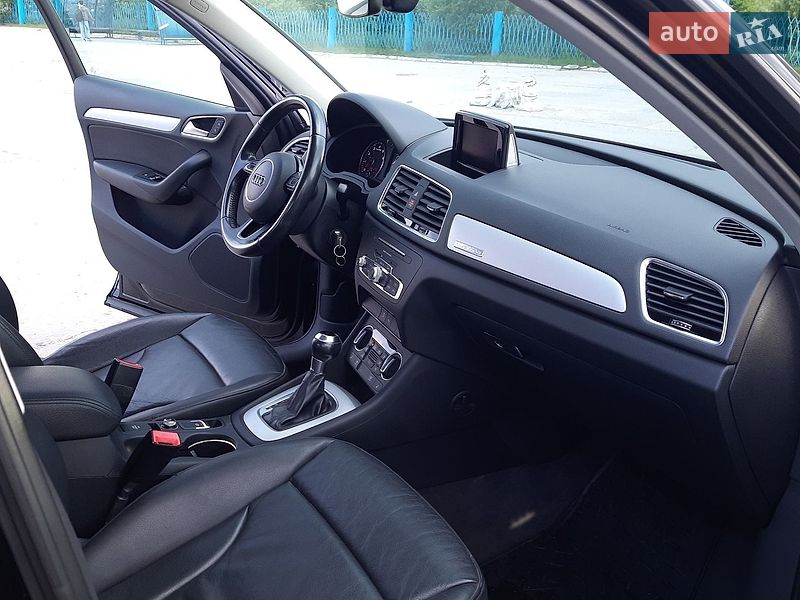 Позашляховик / Кросовер Audi Q3 2016 в Чернівцях