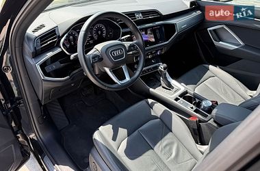 Внедорожник / Кроссовер Audi Q3 2020 в Киеве