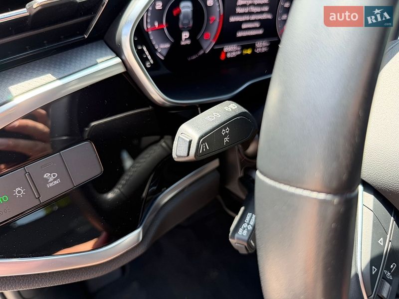 Внедорожник / Кроссовер Audi Q3 2020 в Киеве