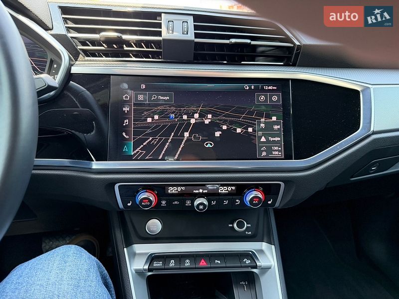 Внедорожник / Кроссовер Audi Q3 2020 в Киеве