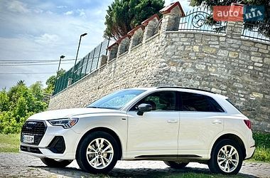 Внедорожник / Кроссовер Audi Q3 2022 в Каменец-Подольском
