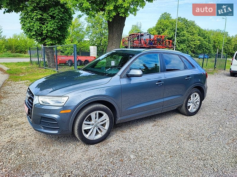 Внедорожник / Кроссовер Audi Q3 2017 в Виннице