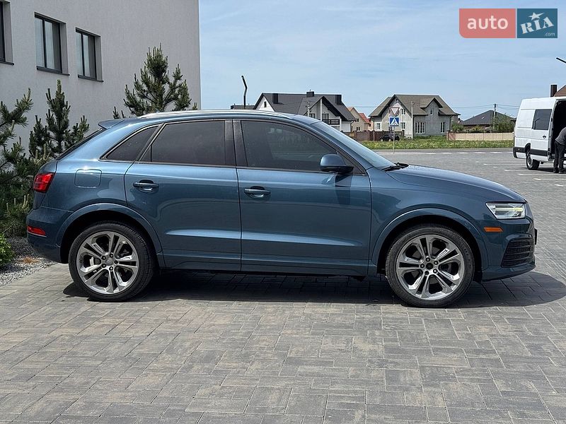 Внедорожник / Кроссовер Audi Q3 2017 в Луцке