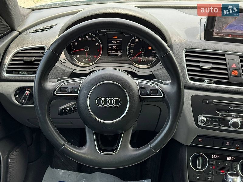 Внедорожник / Кроссовер Audi Q3 2017 в Луцке