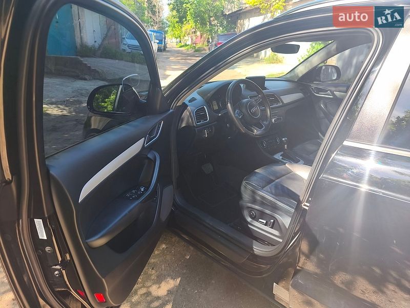 Внедорожник / Кроссовер Audi Q3 2016 в Одессе
