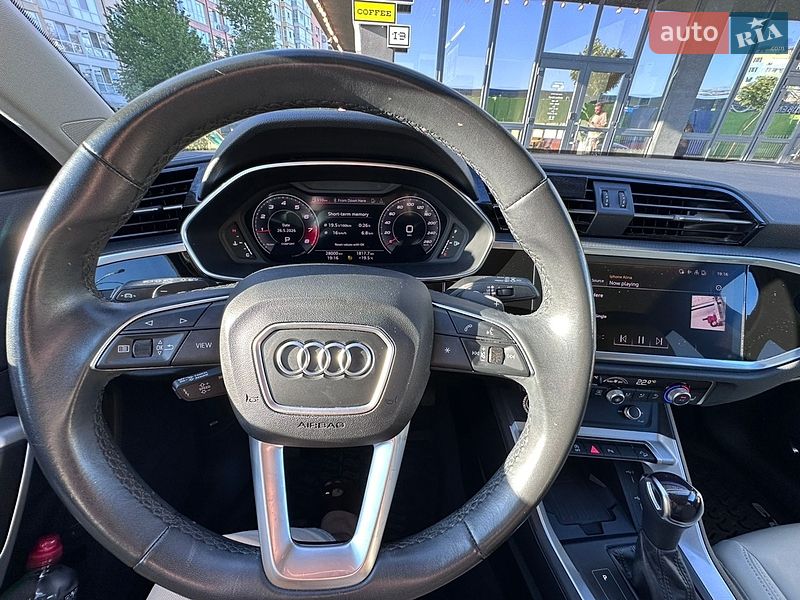 Внедорожник / Кроссовер Audi Q3 2023 в Ивано-Франковске фото 4 Внедорожник / Кроссовер Audi Q3 2023 в Ивано-Франковске