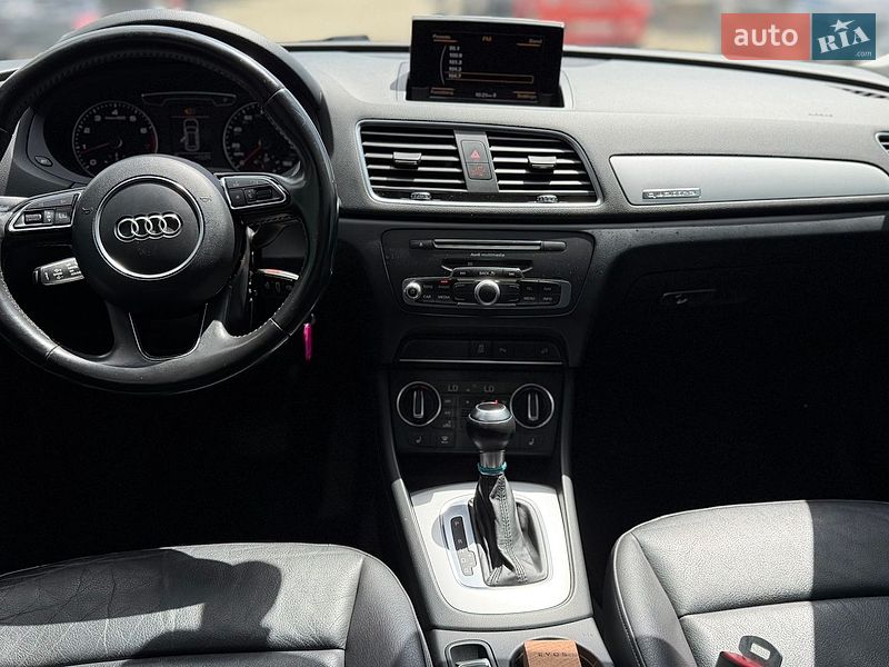 Внедорожник / Кроссовер Audi Q3 2017 в Ивано-Франковске