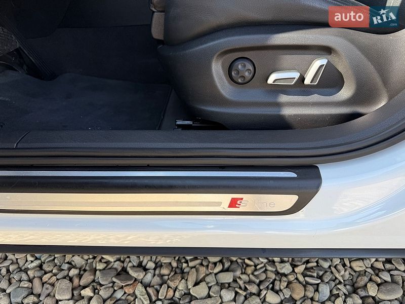 Позашляховик / Кросовер Audi Q3 2016 в Стрию фото 44 Позашляховик / Кросовер Audi Q3 2016 в Стрию