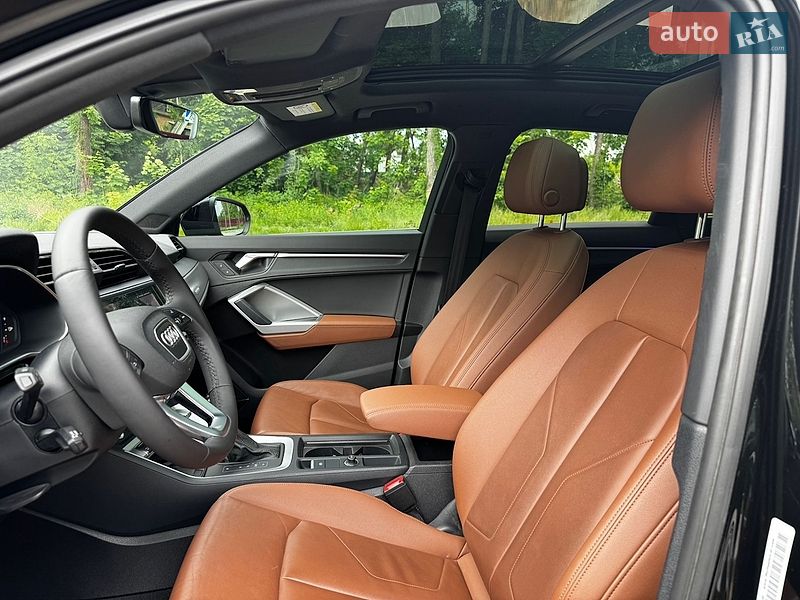 Позашляховик / Кросовер Audi Q3 2020 в Житомирі