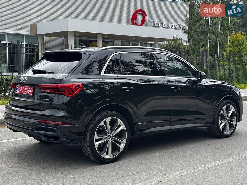 Позашляховик / Кросовер Audi Q3 2020 в Житомирі