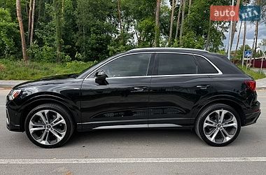 Позашляховик / Кросовер Audi Q3 2020 в Житомирі