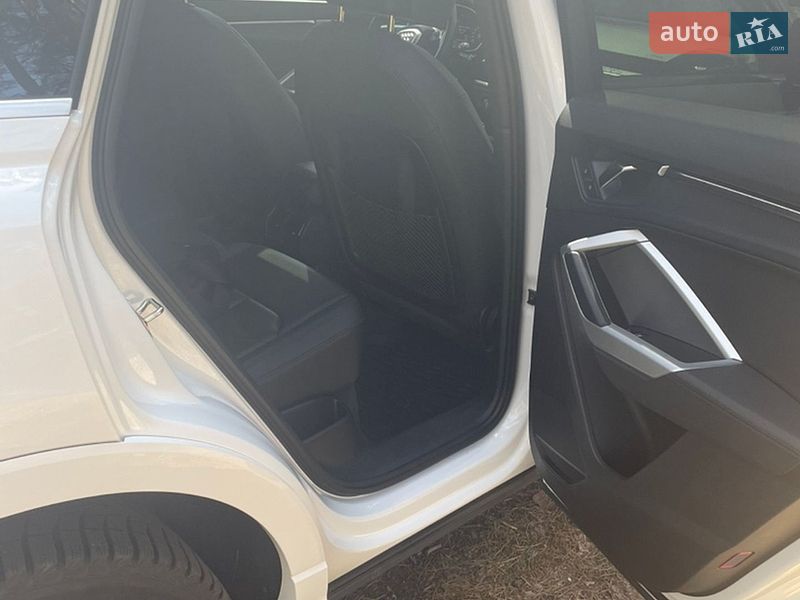 Внедорожник / Кроссовер Audi Q3 2019 в Василькове