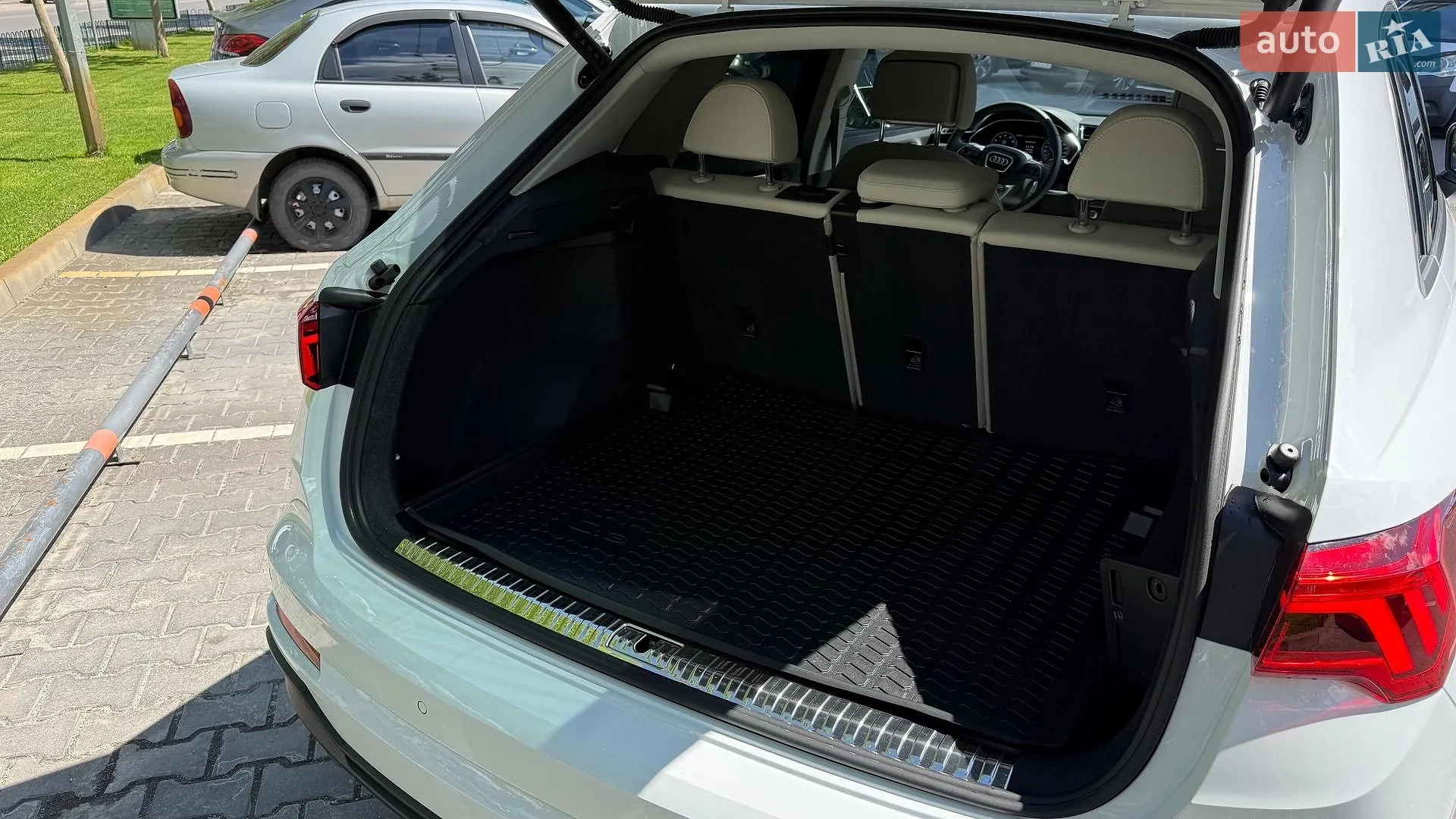2024 Audi Q3 - мініатюра 8
