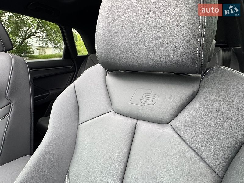 Позашляховик / Кросовер Audi Q3 2023 в Києві