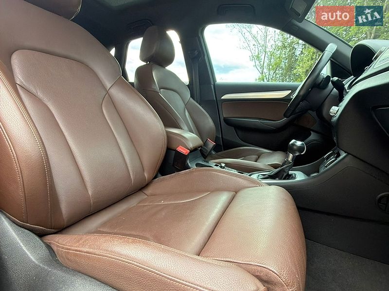 Внедорожник / Кроссовер Audi Q3 2017 в Львове