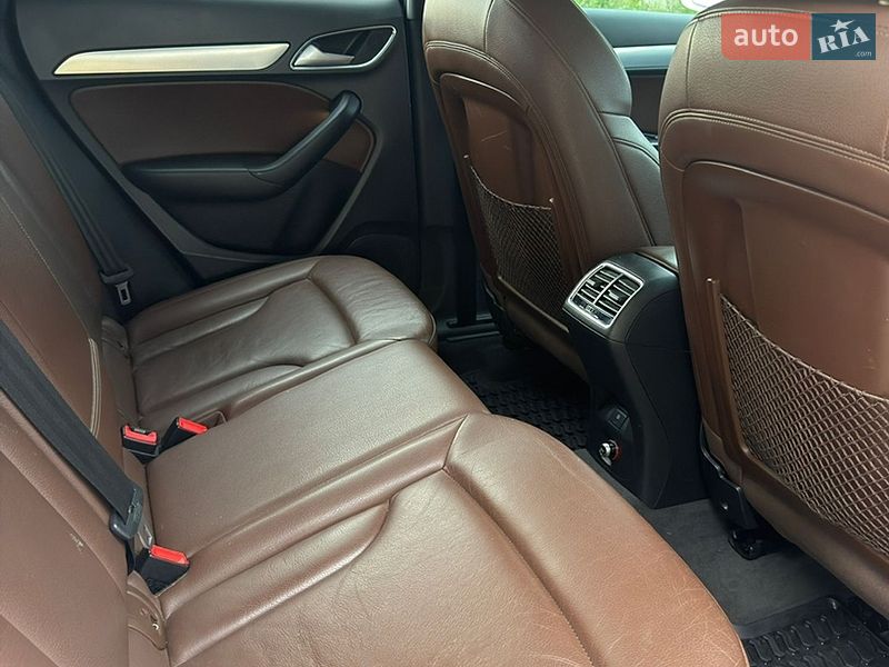 Внедорожник / Кроссовер Audi Q3 2017 в Львове
