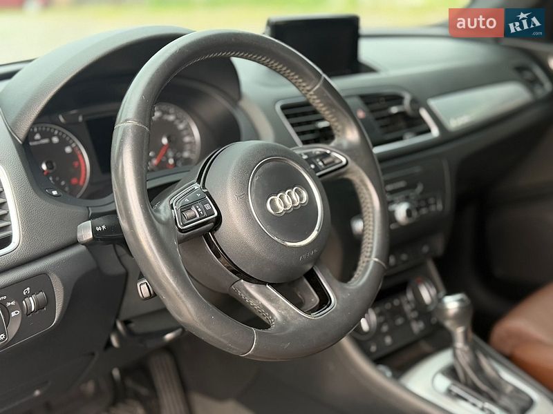 Внедорожник / Кроссовер Audi Q3 2017 в Львове
