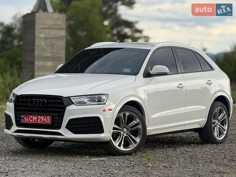 Внедорожник / Кроссовер Audi Q3 2017 в Львове