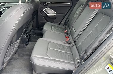 Позашляховик / Кросовер Audi Q3 2022 в Києві фото 28 Позашляховик / Кросовер Audi Q3 2022 в Києві
