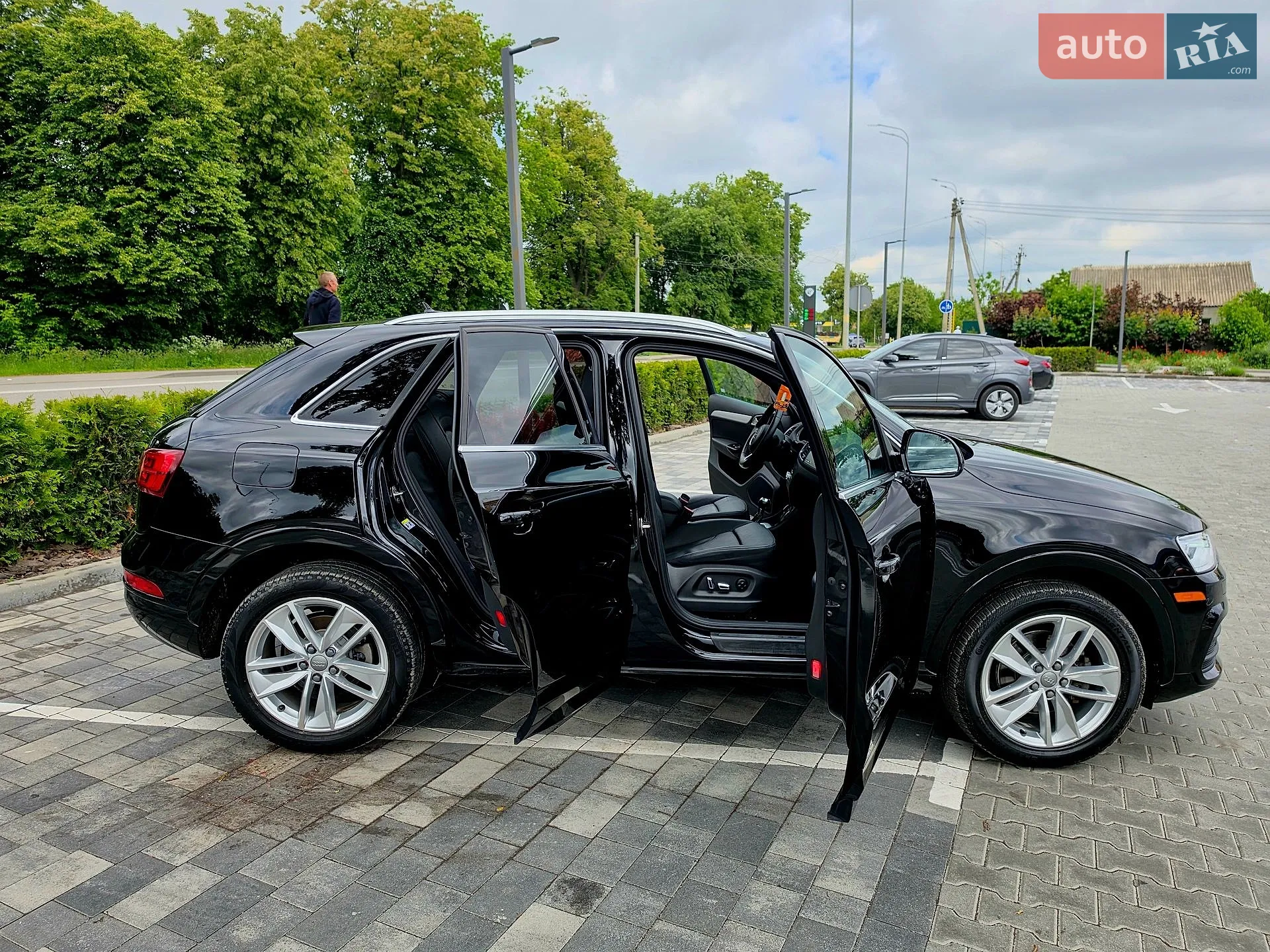 2017 Audi Q3 - мініатюра 16