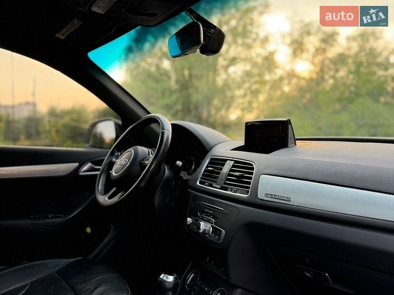 Позашляховик / Кросовер Audi Q3 2015 в Звягелі фото 21 Позашляховик / Кросовер Audi Q3 2015 в Звягелі