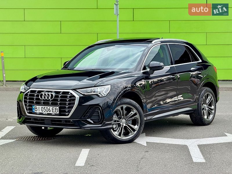 Внедорожник / Кроссовер Audi Q3 2024 в Киеве