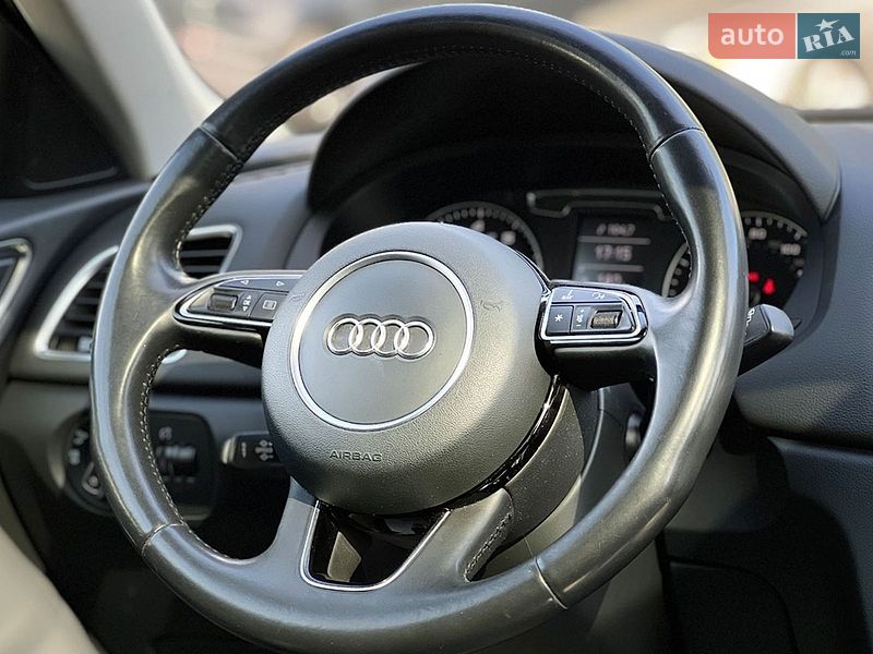 Позашляховик / Кросовер Audi Q3 2015 в Львові